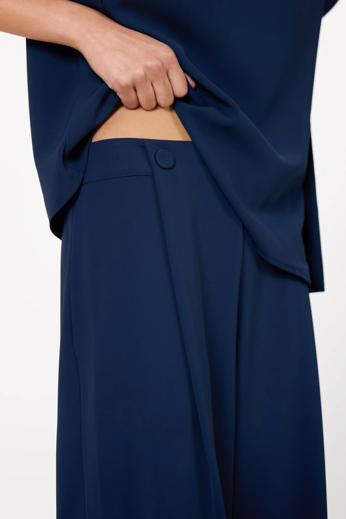 Blanchett Pleated Trousers | Navy - Image 7