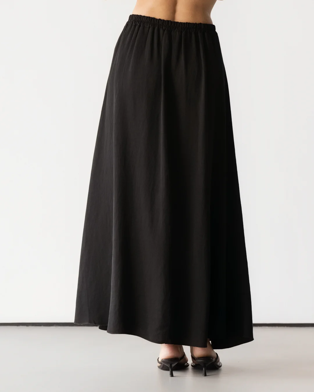 Willa Elastic Waist Skirt | Black - Image 7