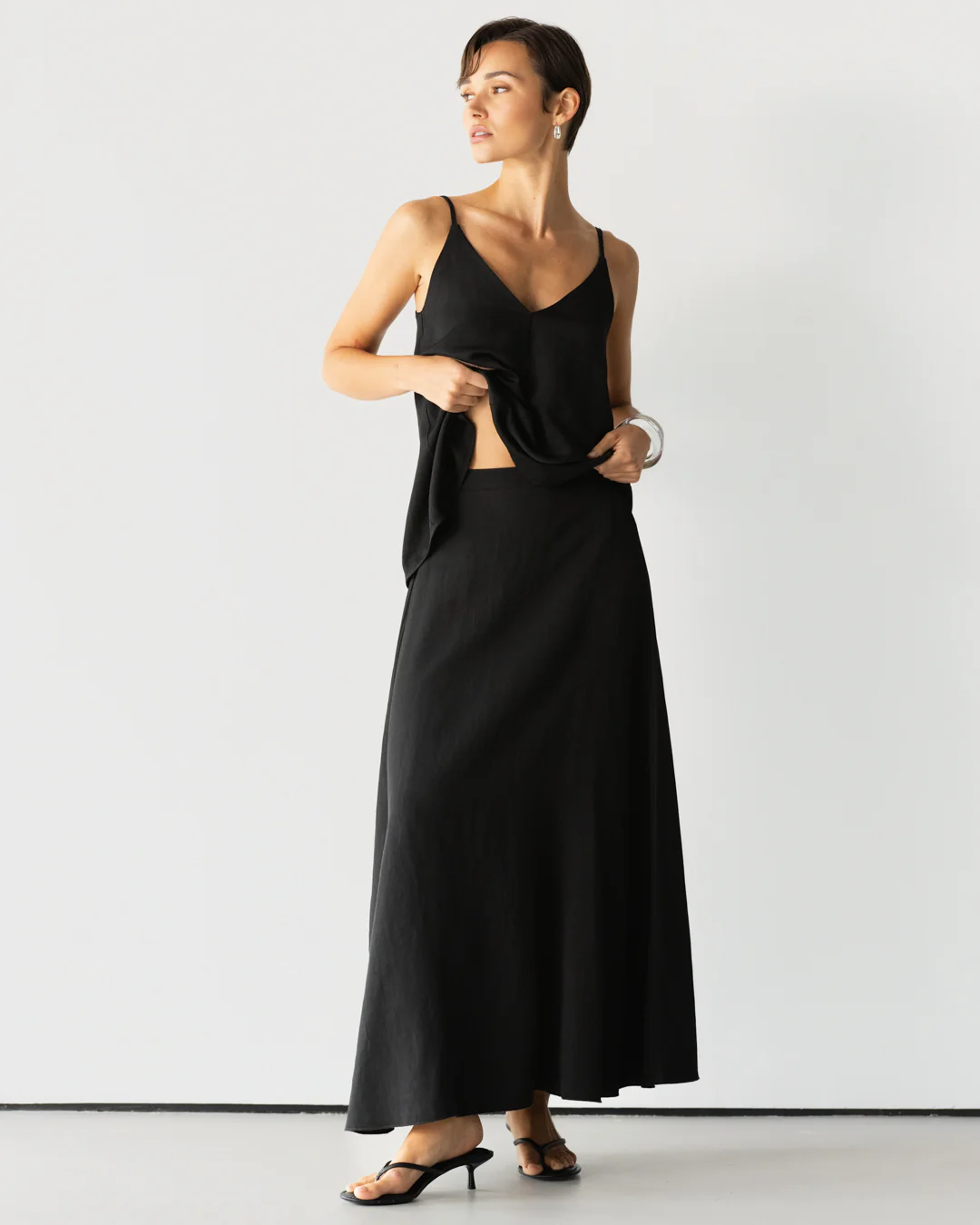 Willa Elastic Waist Skirt | Black - Image 9
