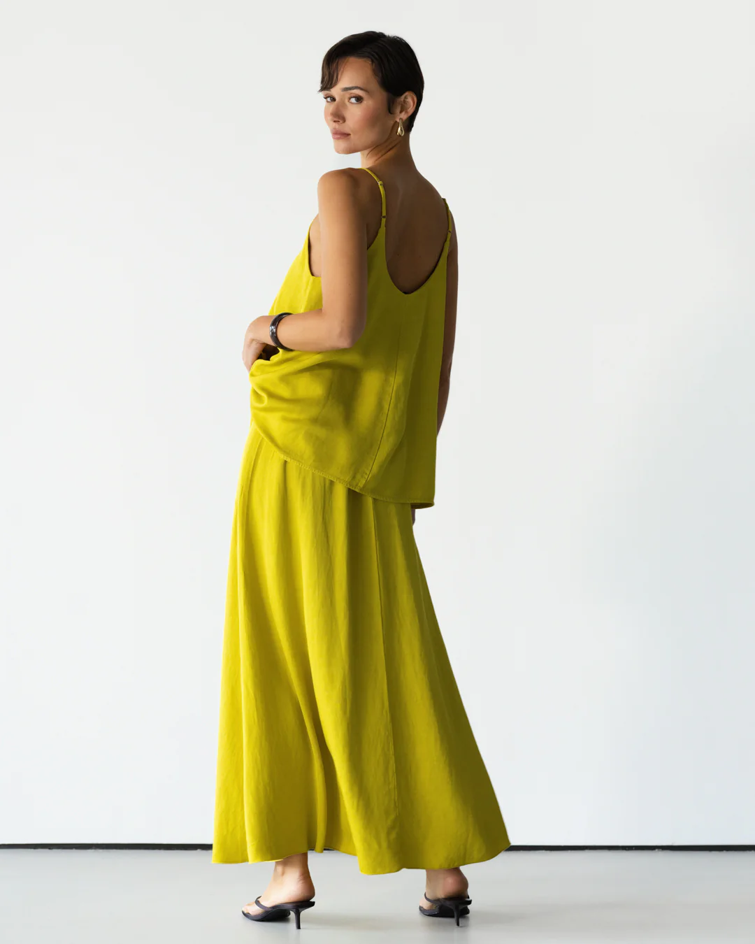 Willa Elastic Waist Skirt | Lime - Image 4