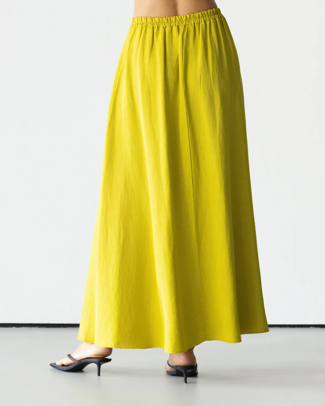 Willa Elastic Waist Skirt | Lime - Image 5